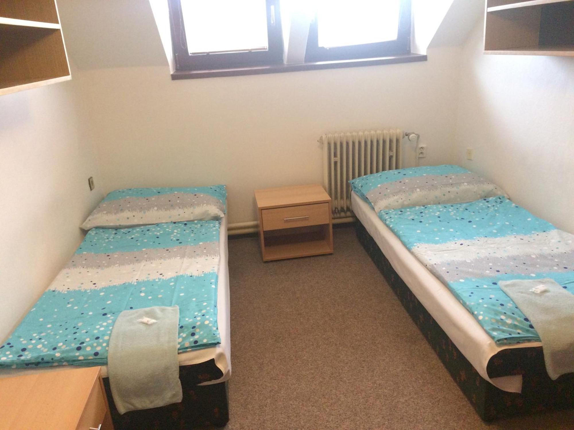 Hotel Pod Skalou Pisek  Bagian luar foto
