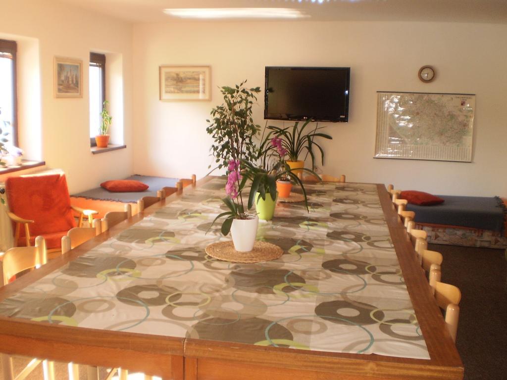 Hotel Pod Skalou Pisek  Bagian luar foto