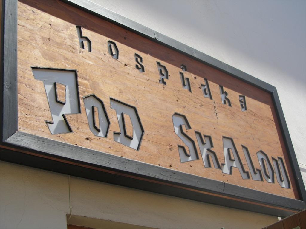 Hotel Pod Skalou Pisek  Bagian luar foto