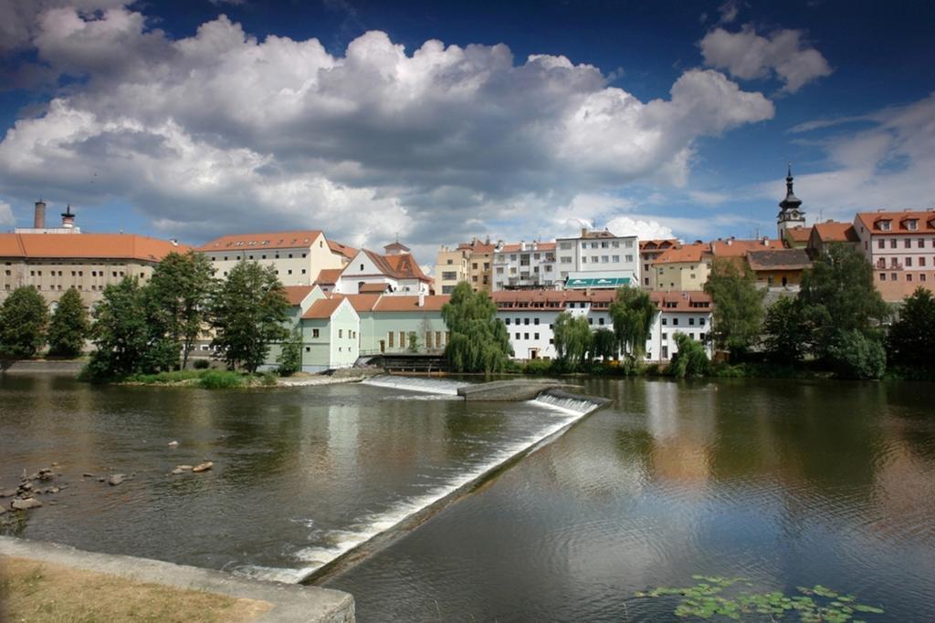Hotel Pod Skalou Pisek  Bagian luar foto